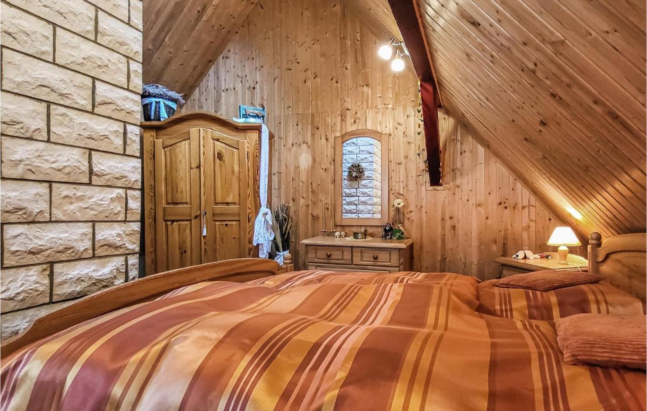 3 Bedroom Stunning Home In Ена Экстерьер фото