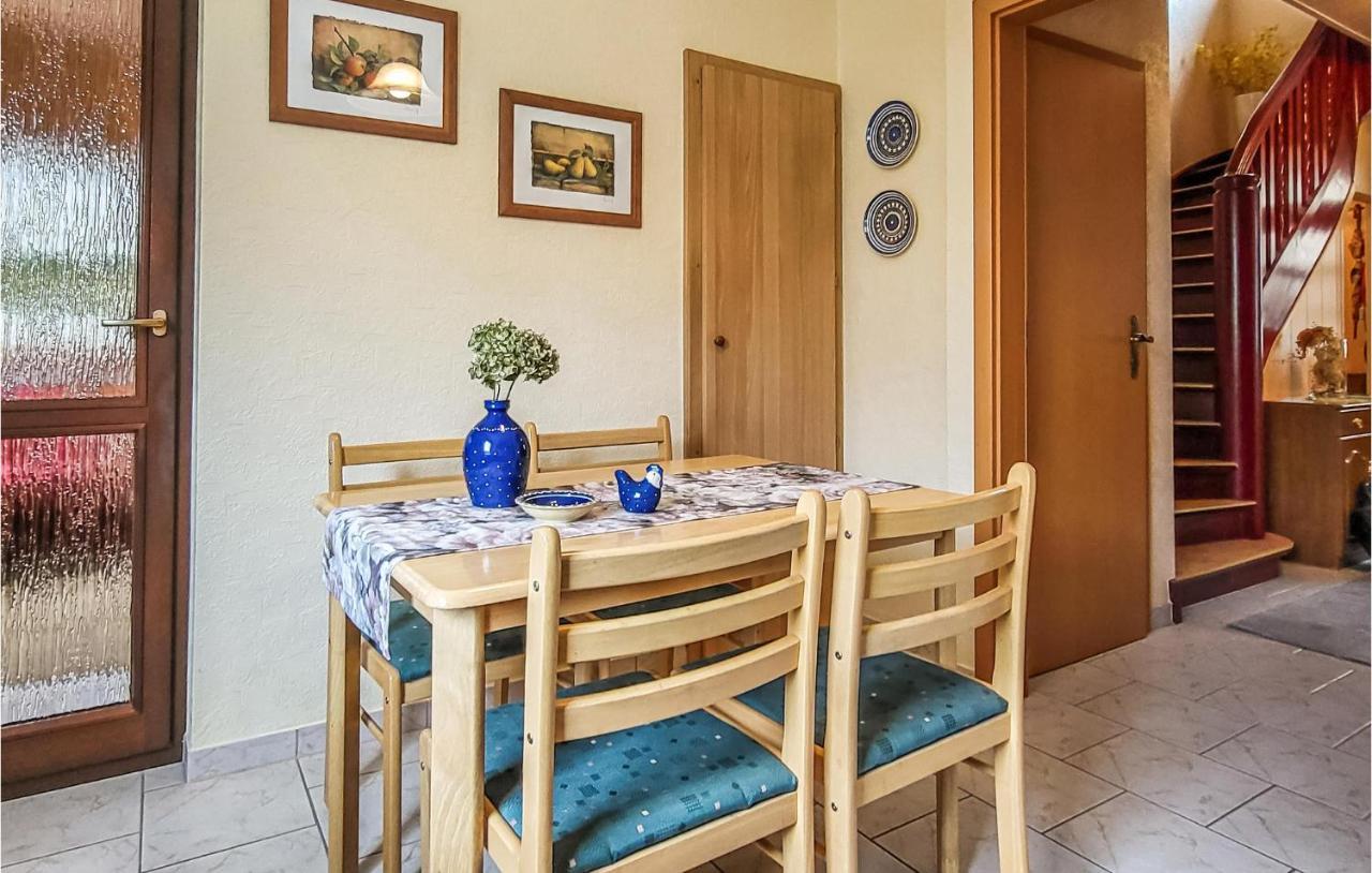 3 Bedroom Stunning Home In Ена Экстерьер фото